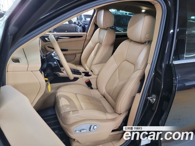 Porsche Macan 2017 — photo 13