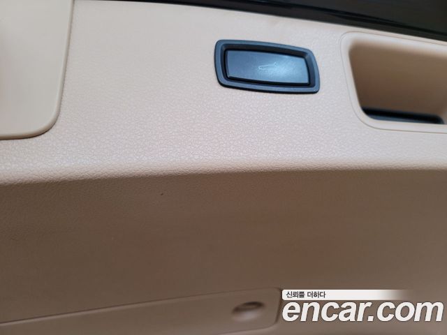 Porsche Macan 2017 — photo 18