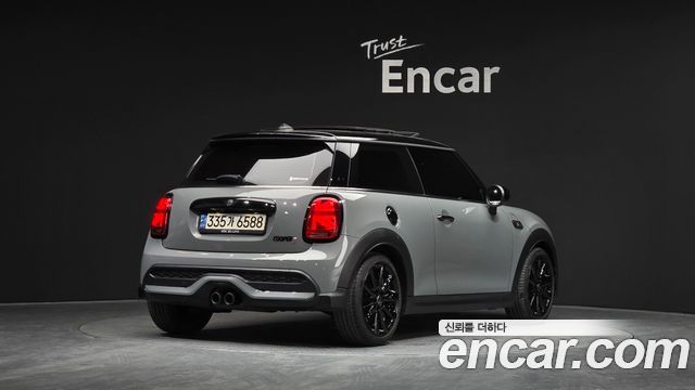 Mini Cooper 2022 — photo 2