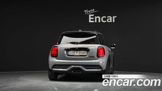 Mini Cooper 2022 — photo 4