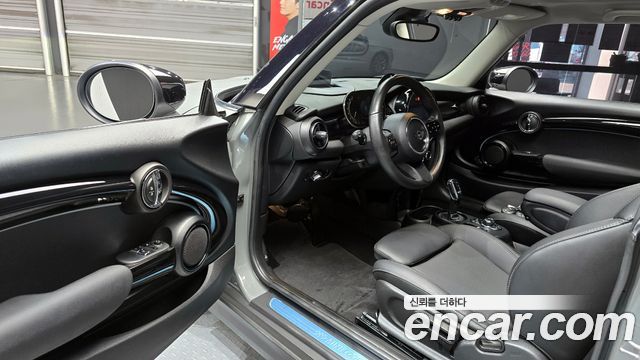 Mini Cooper 2022 — photo 13
