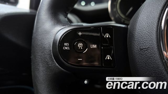 Mini Cooper 2022 — photo 23