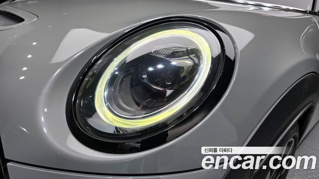 Mini Cooper 2022 — photo 8