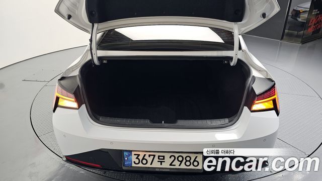 Hyundai AVANTE 2021 — photo 26