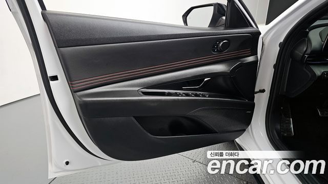 Hyundai AVANTE 2021 — photo 14