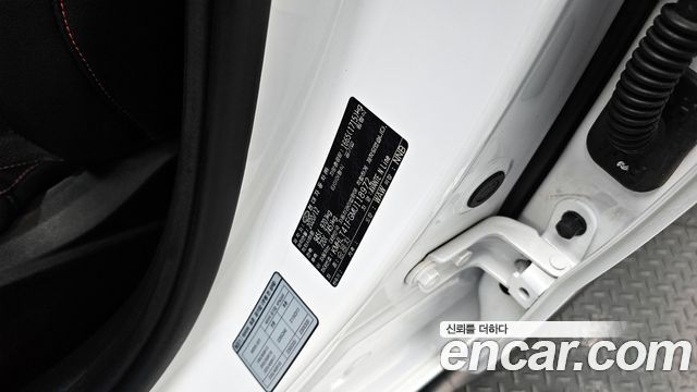 Hyundai AVANTE 2021 — photo 31