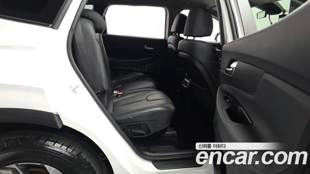 Hyundai Santafe 2022 — photo 12