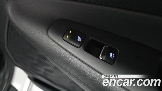 Hyundai Santafe 2022 — photo 18