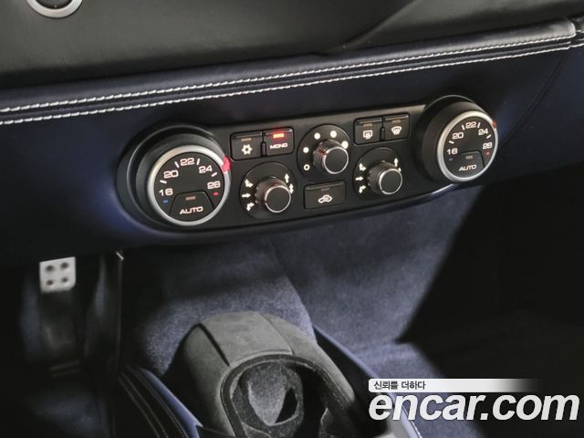 Ferrari 488 2018 — photo 14