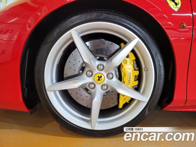 Ferrari 488 2018 — photo 19