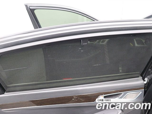 Genesis G80 2018 — photo 12