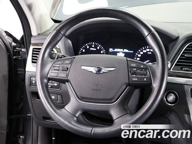 Genesis G80 2018 — photo 14