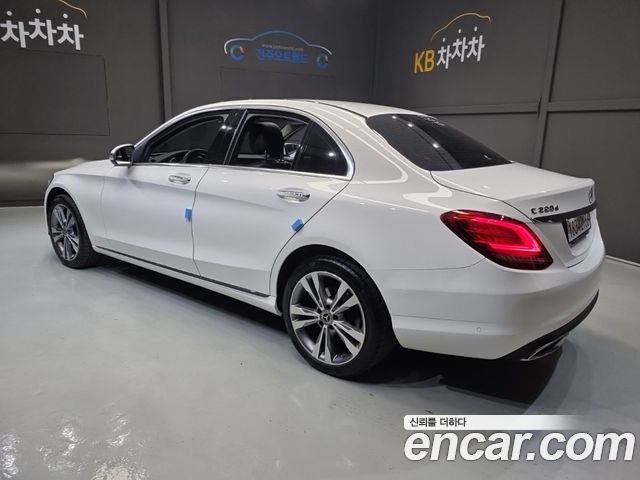 Mercedes-Benz C-Class 2020 — photo 4