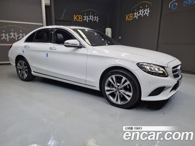 Mercedes-Benz C-Class 2020 — photo 5
