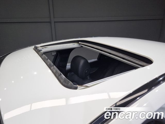 Mercedes-Benz C-Class 2020 — photo 13
