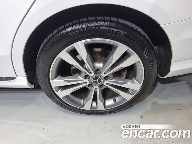 Mercedes-Benz C-Class 2020 — photo 20