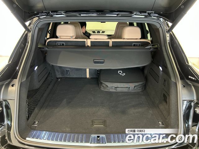 Porsche Cayenne 2023 — photo 10