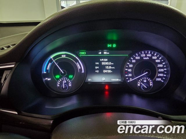 Kia K7 2017 — photo 11
