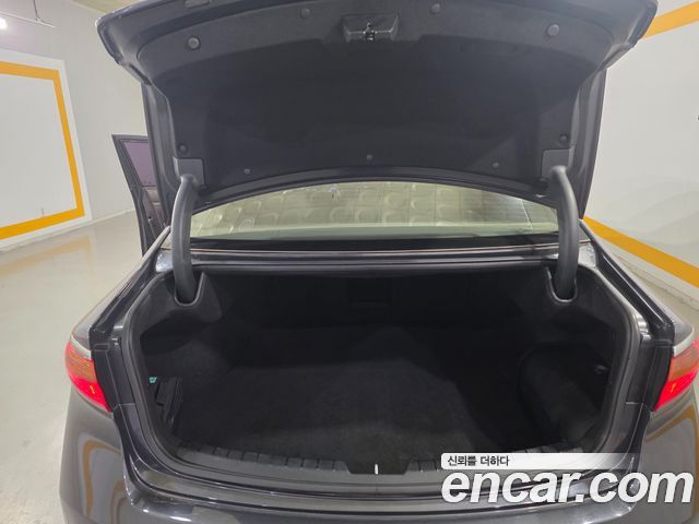 Kia K7 2017 — photo 19