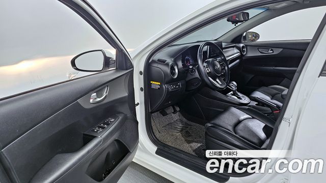 Kia K3 2021 — photo 13