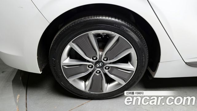 Hyundai Ioniq 2016 — photo 5