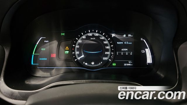 Hyundai Ioniq 2016 — photo 8