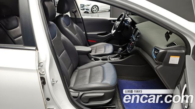 Hyundai Ioniq 2016 — photo 10