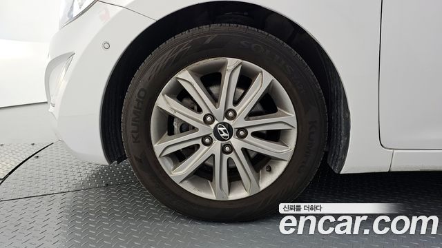 Hyundai AVANTE 2014 — photo 5