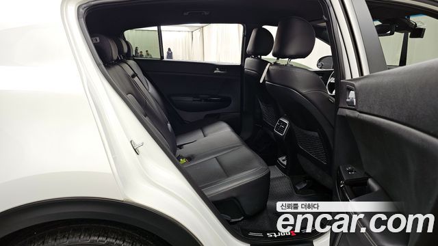 Kia Sportage 2019 — photo 12