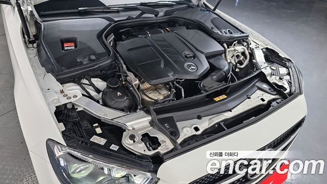 Mercedes-Benz E-Class 2021 — photo 6
