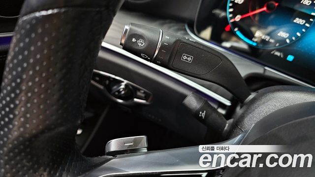 Mercedes-Benz E-Class 2021 — photo 23