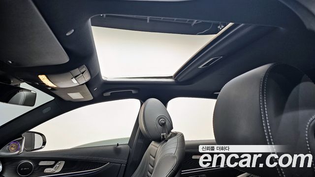Mercedes-Benz E-Class 2021 — photo 25