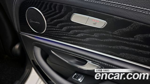 Mercedes-Benz E-Class 2021 — photo 15