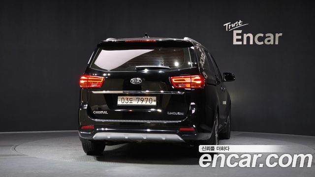 Kia Canival 2019 — photo 4
