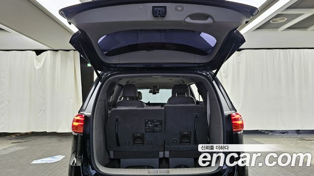Kia Canival 2019 — photo 20