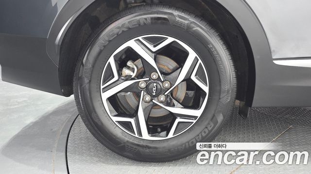 Kia Sportage 2023 — photo 5