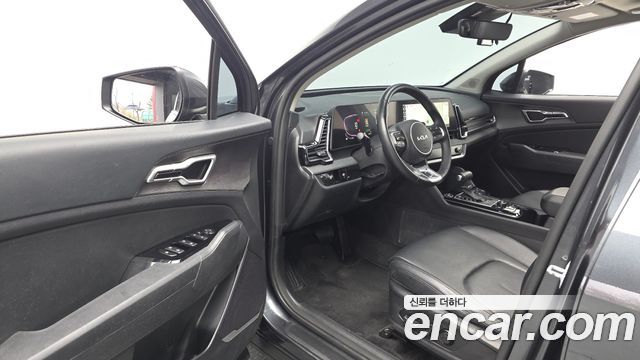Kia Sportage 2023 — photo 11