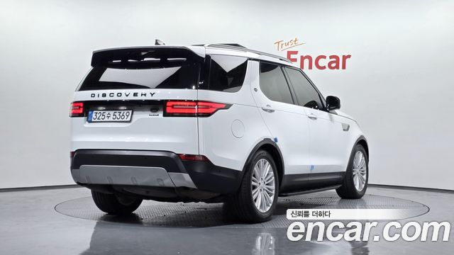 Land Rover Discovery 2020 — photo 2