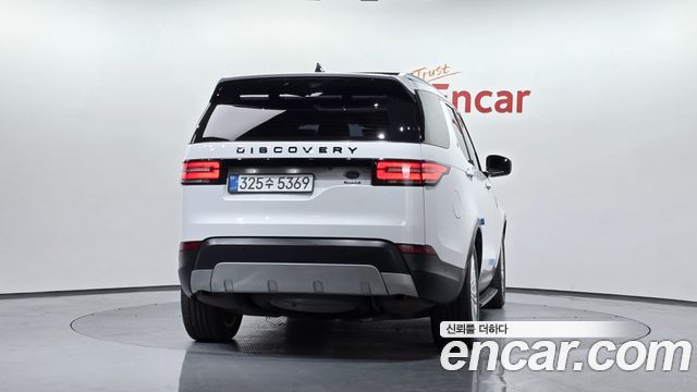 Land Rover Discovery 2020 — photo 4