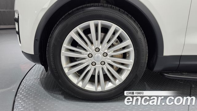 Land Rover Discovery 2020 — photo 5