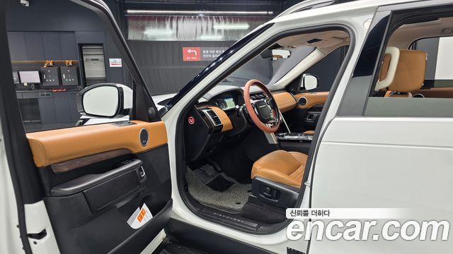 Land Rover Discovery 2020 — photo 10