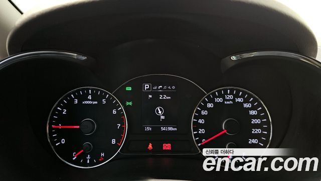 Kia K3 2016 — photo 8