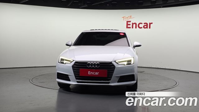 Audi A4 2018 — photo 3