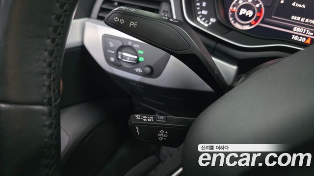 Audi A4 2018 — photo 19