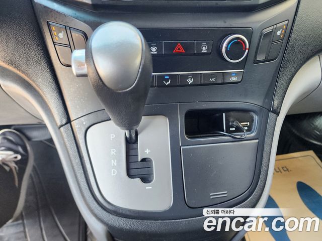 Hyundai Starex 2018 — photo 9