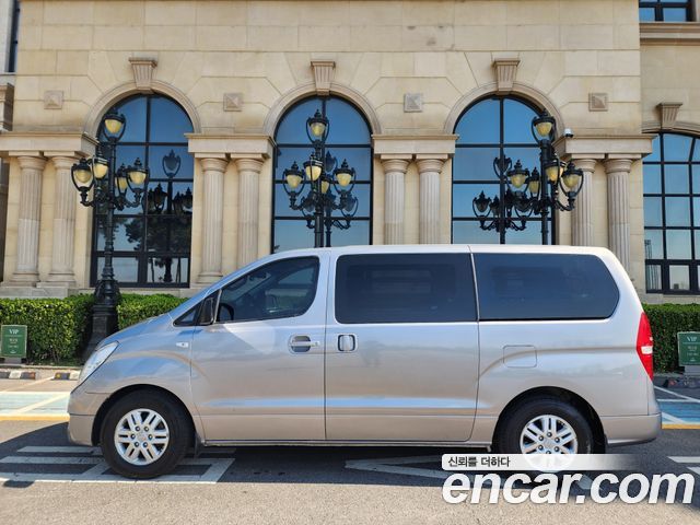Hyundai Starex 2018 — photo 11