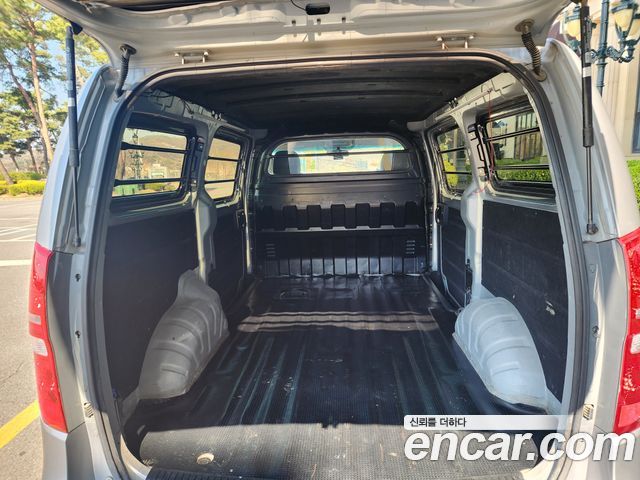 Hyundai Starex 2018 — photo 14