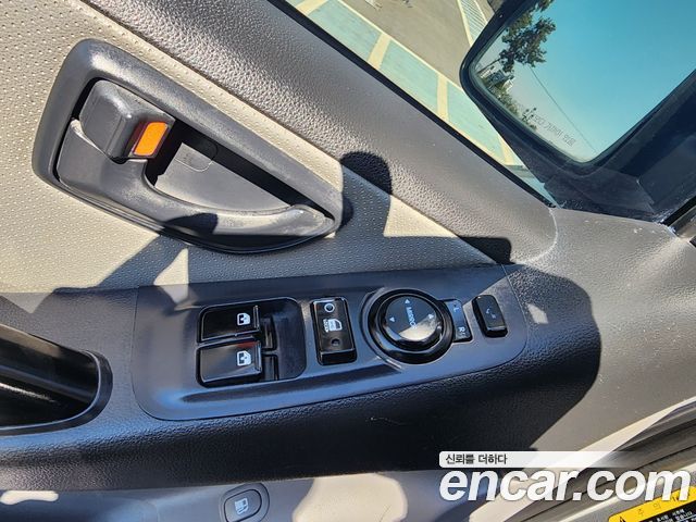 Hyundai Starex 2018 — photo 19