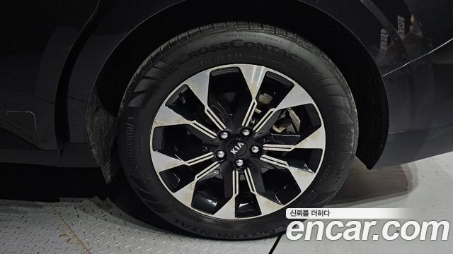 Kia Canival 2021 — photo 7