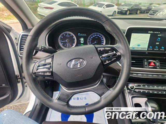 Hyundai Grandeur 2018 — photo 10